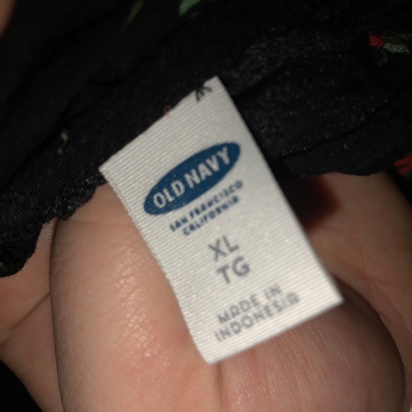 High Neck Tank Top - Picture 4 of 4